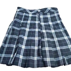 DIVIDED H & M pleated school type skirt! Back to school special